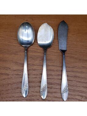 Oneida Tudor Plate Queen Bess II Jelly Server Sugar Spoon Master Butter Knife 3